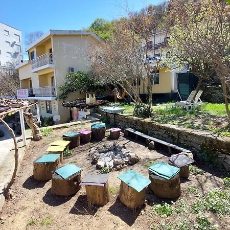 Pirate Backpackers Vandrehjem Ulcinj Eksteriør billede