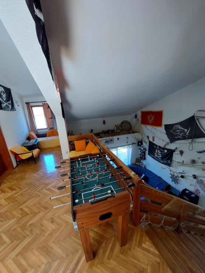 Pirate Backpackers Vandrehjem Ulcinj Eksteriør billede