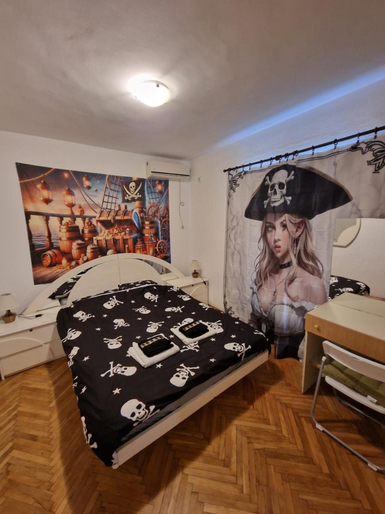 Pirate Backpackers Vandrehjem Ulcinj Eksteriør billede
