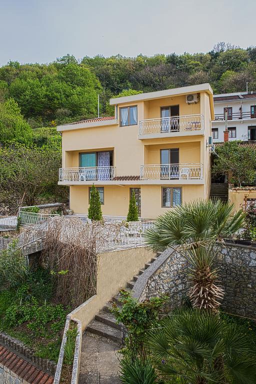 Pirate Backpackers Vandrehjem Ulcinj Værelse billede